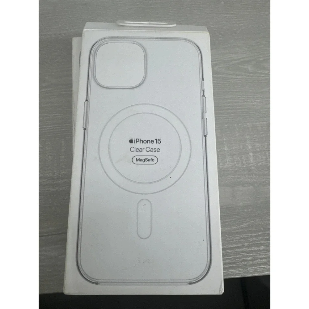 Apple Clear Case with MagSafe for Apple iPhone 15 - NEW